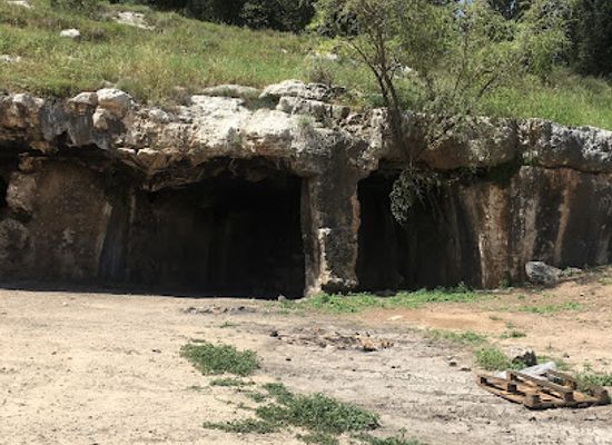 israel/modi-in/attraction/cave-monks