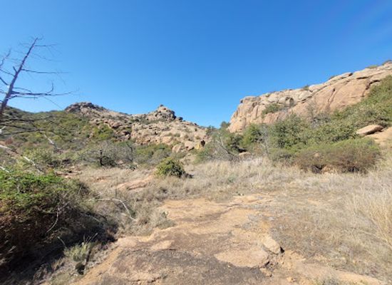 oklahoma/wichita-mountains-wildlife-refuge/attraction/window-of-the-wichitas