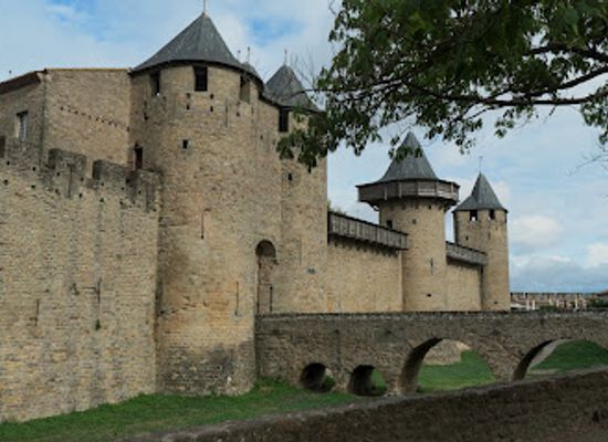 france/languedoc/attraction/chateau-et-remparts-de-la-cite-de-carcassonne