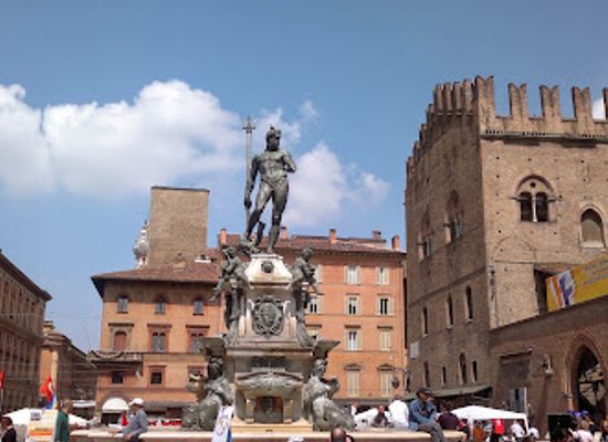 italy/emilia-romagna-riviera/attraction/fontana-del-nettuno