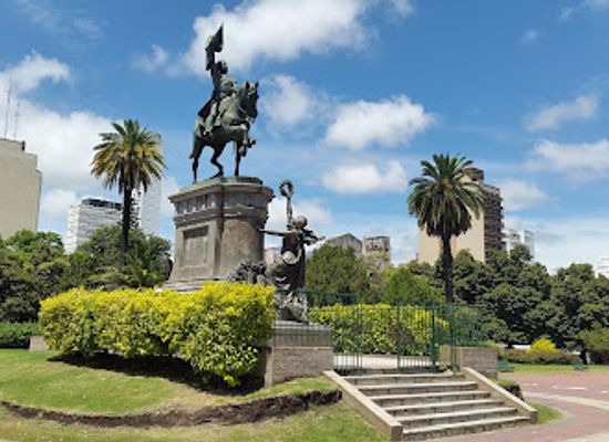 argentina/la-plata/attraction/san-martin-square