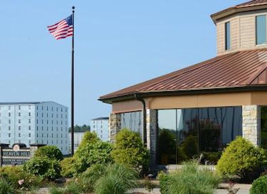 kentucky/elizabethtown/attraction/heaven-hill-bourbon-experience