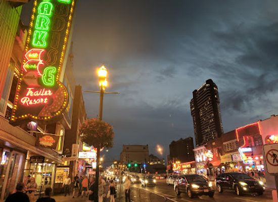 tennessee/nashville-basin/attraction/robert-s-western-world