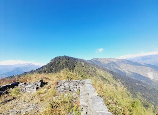 nepal/gosaikunda/attraction/jure-dhunga