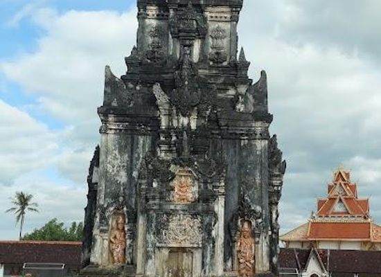 laos/savannakhet/attraction/that-ing-hang