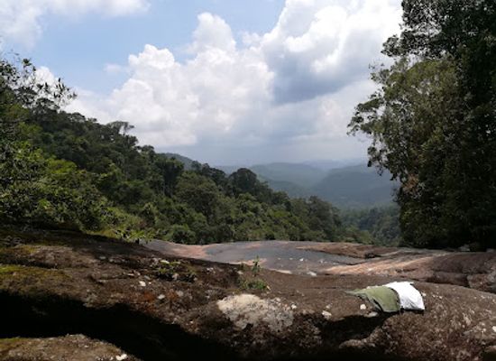 sri-lanka/kegalle-district/attraction/eli-hatha-falls-in-maliboda