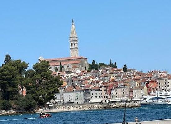 croatia/rovinj/attraction/church-plaza