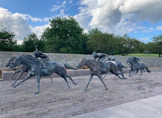 kentucky/frankfort/attraction/thoroughbred-park