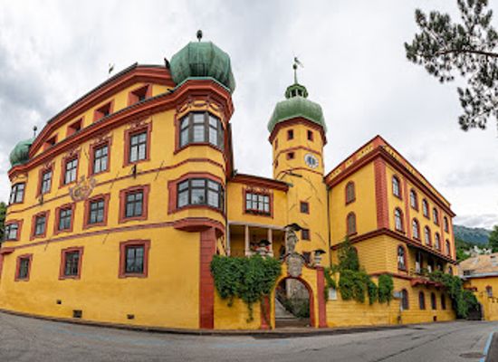 austria/innsbruck/attraction/schloss-buchsenhausen