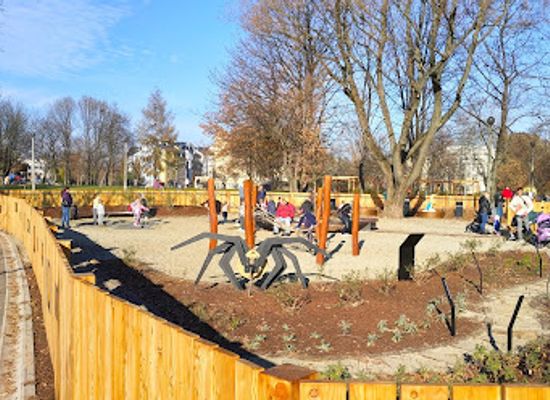 poland/krakow/nowa-huta/attraction/park-zeromskiego