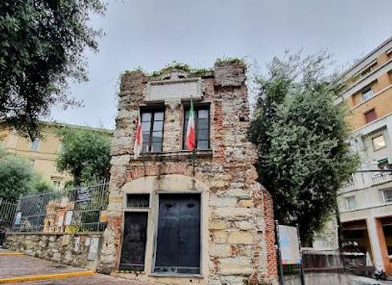 italy/genoa/attraction/casa-di-cristoforo-colombo