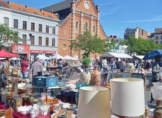 belgium/brussels/attraction/place-du-jeu-de-balle