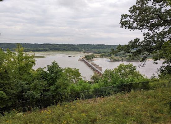 wisconsin/southwest-wisconsin/attraction/eagle-point-park