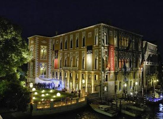 italy/venetian-riviera/attraction/palazzo-cavalli-franchetti