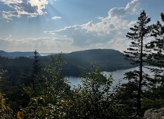minnesota/gunflint-trail/attraction/border-route-hiking-trail