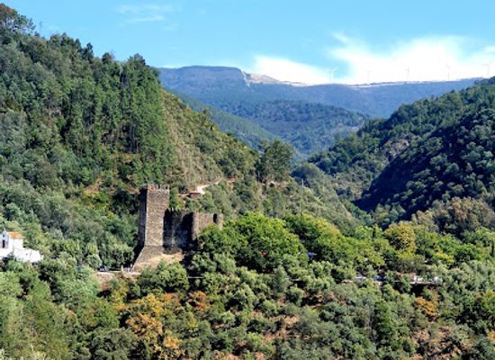 portugal/beira-baixa/attraction/castle-of-lousa