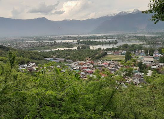 india/kashmir-valley/attraction/hari-parbat