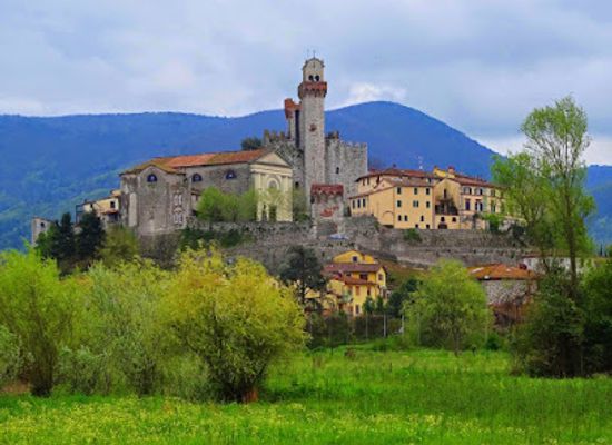 italy/versilia/attraction/castello-di-nozzano
