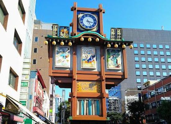 japan/kawachi/attraction/ningyocho-mechanical-clock-tower-rakugo-performer