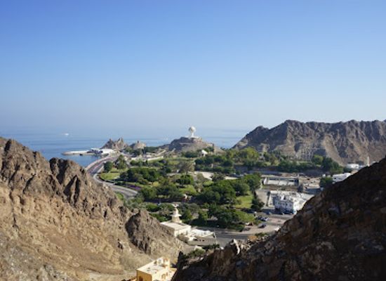 oman/muscat-governorate/attraction/c38-mutrah-to-riyam-park-hike
