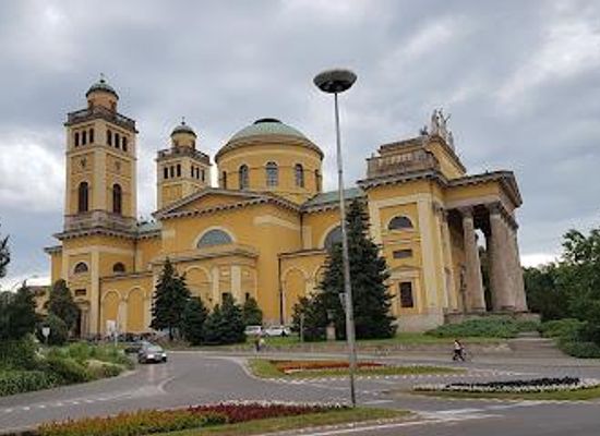 hungary/salgotarjan/attraction/cathedral-basilica-of-st-john-the-apostle-eger
