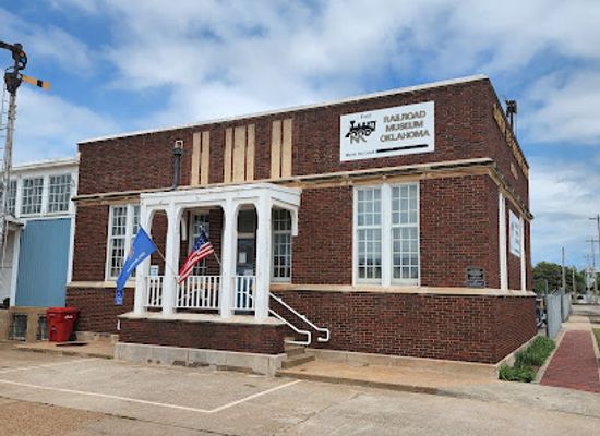 oklahoma/enid/attraction/railroad-museum-of-oklahoma