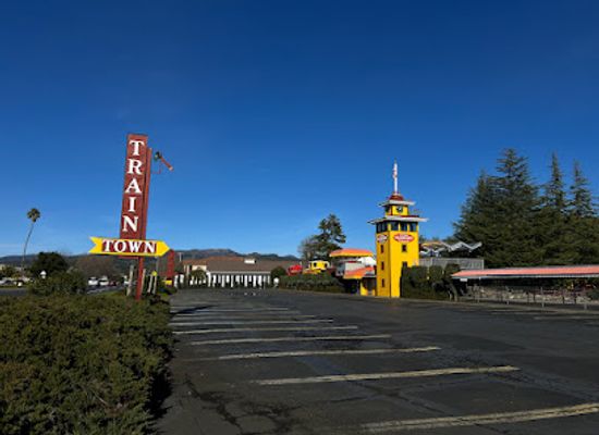california/petaluma/attraction/sonoma-traintown-railroad