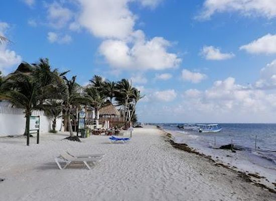 mexico/playa-del-carmen/attraction/playa-publica-puerto-morelos