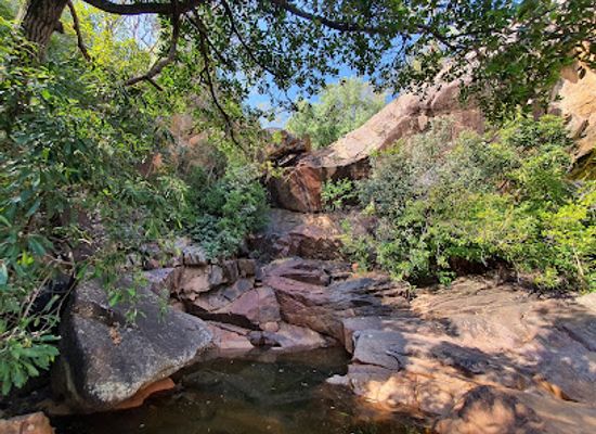 australia/kakadu-national-park/attraction/boulder-creek-falls
