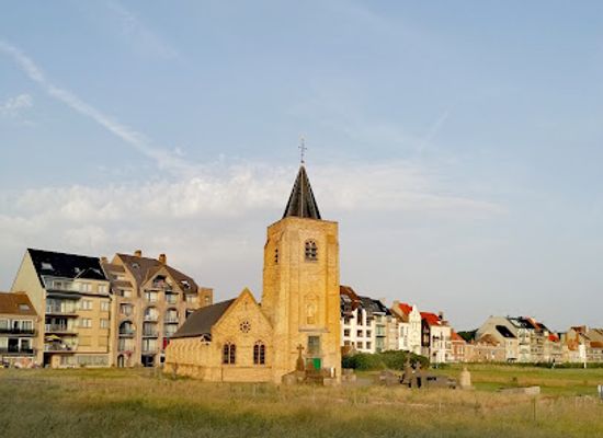 belgium/ostend-bruges-international-airport/attraction/onze-lieve-vrouw-ter-duinenkerk