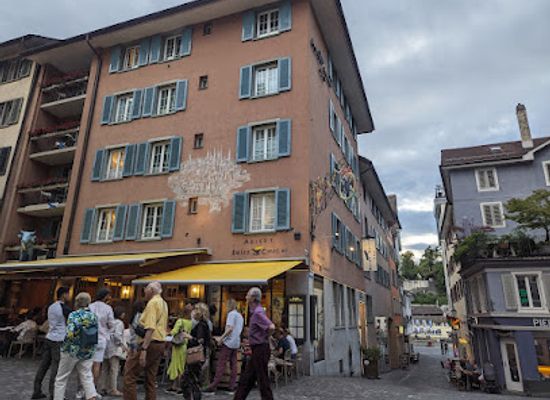 switzerland/zurich/niederdorf/attraction/niederdorfstrasse