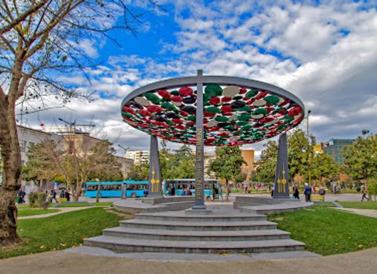 albania/tirana/grand-park/attraction/friendship-monument