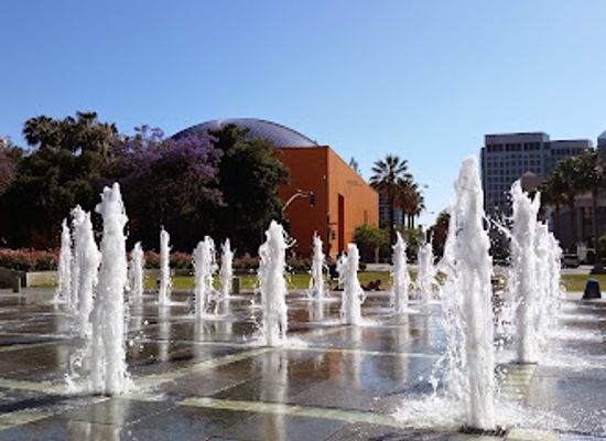california/silicon-valley/attraction/plaza-de-cesar-chavez