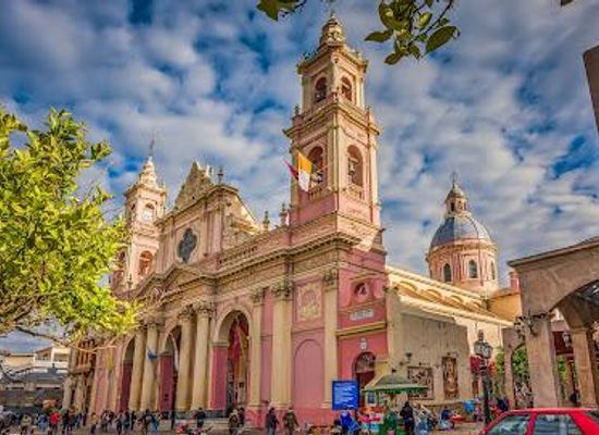 argentina/salta/attraction/catedral-basilica-de-salta