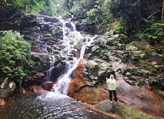 malaysia/tioman-island/attraction/kampong-asah-waterfall