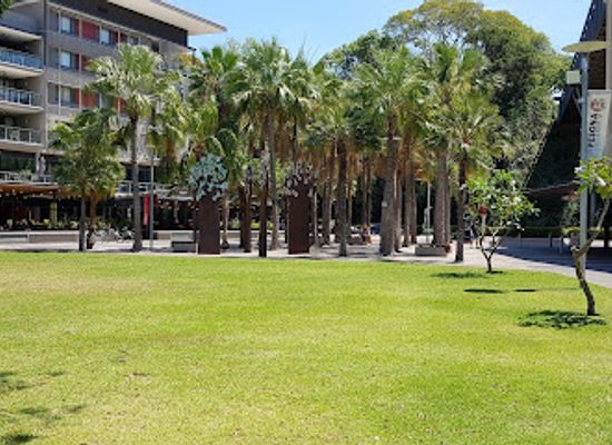 australia/darwin/attraction/peninsula-lawns