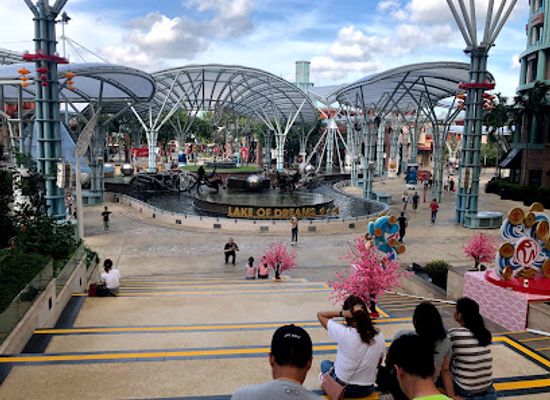 singapore/sentosa/attraction/lake-of-dreams