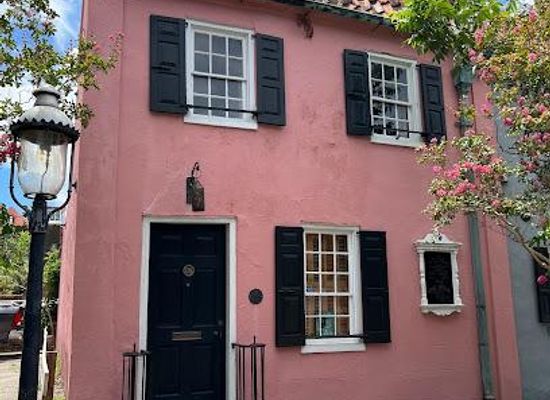 south-carolina/lowcountry/attraction/the-pink-house-gallery