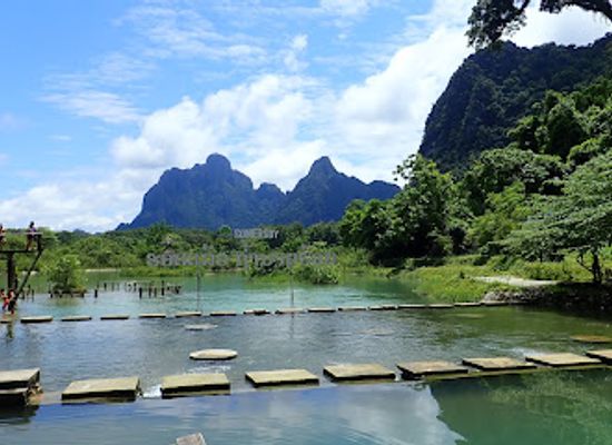 laos/vang-vieng-karst-landscape/attraction/blue-lagoon-1-and-phu-kham-cave-vang-vieng
