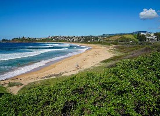 australia/illawarra/attraction/bombo-beach