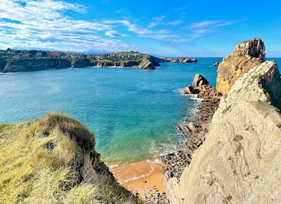 spain/cantabria/attraction/urros-de-liencres