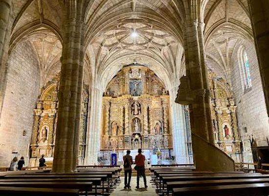 spain/cantabria/attraction/church-of-santa-maria-de-los-angeles-san-vicente-de-la-barquera