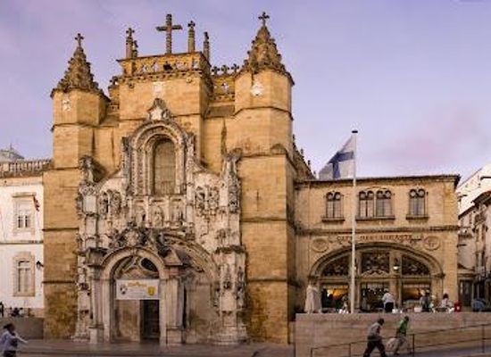 portugal/coimbra/attraction/santa-cruz-church