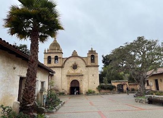 california/big-sur/attraction/carmel-mission-basilica-museum