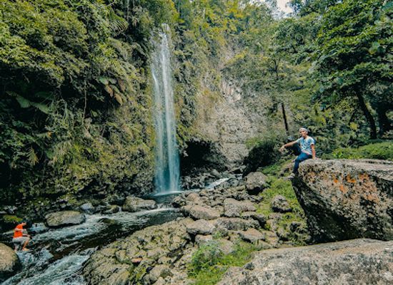 philippines/davao-city/attraction/pulang-bato-falls