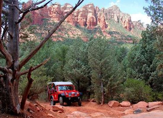 arizona/red-rock-country/attraction/sedona-jeep-tours