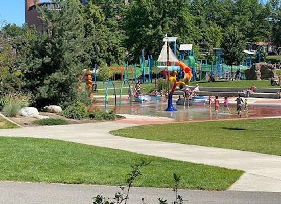 idaho/coeur-d-alene/attraction/mceuen-park