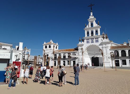 spain/huelva/attraction/monumento-a-la-virgen-del-rocio