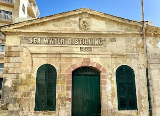 malta/sliema/attraction/sea-water-distilling-monument