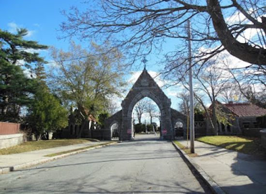 massachusetts/bristol-county/attraction/oak-grove-cemetery